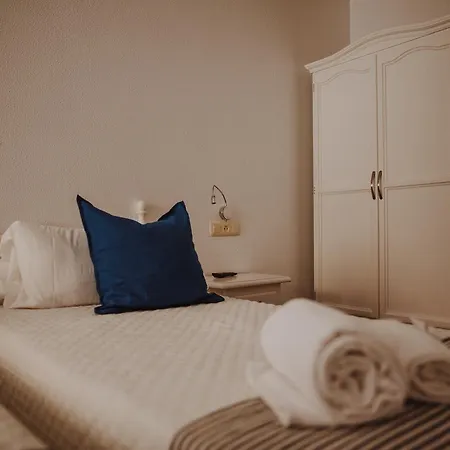 Hotel Nuro *